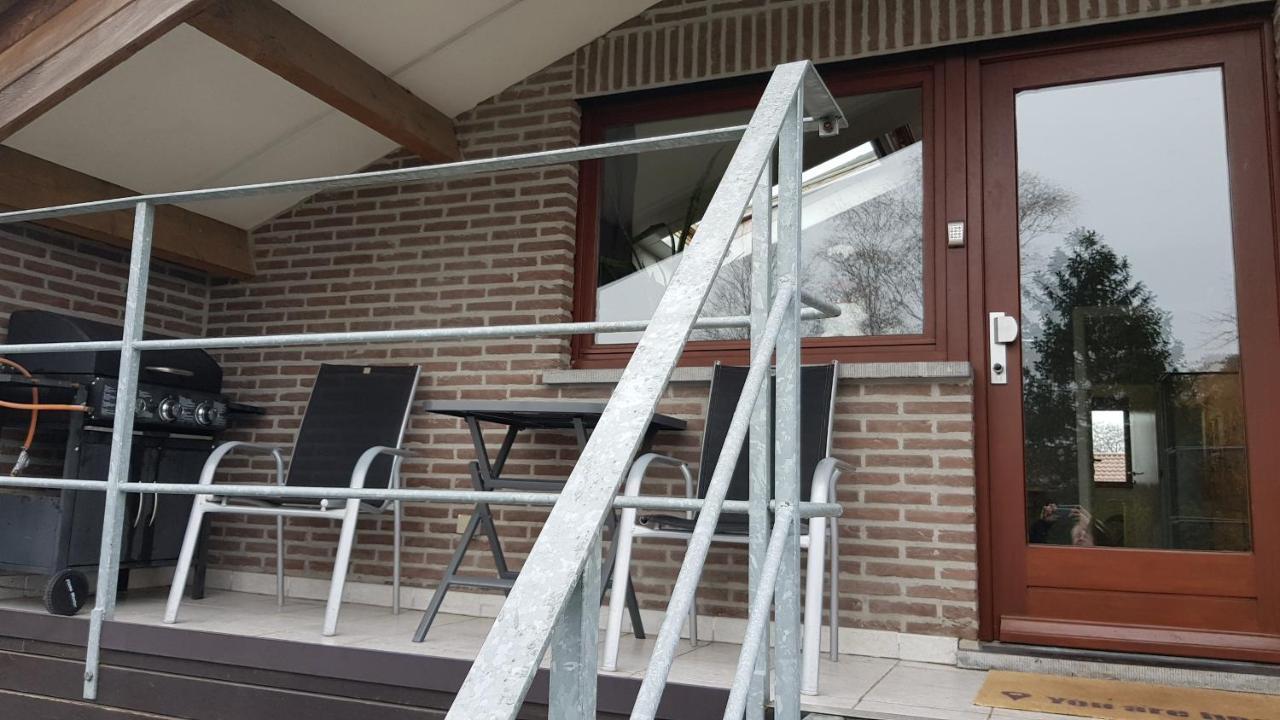 Appartement All In & Zwembad レオポルドスブルグ エクステリア 写真